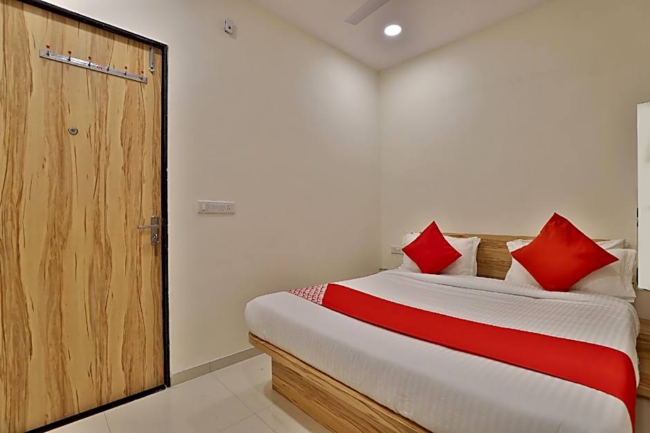 Hotel Radhanand by OYO Rooms