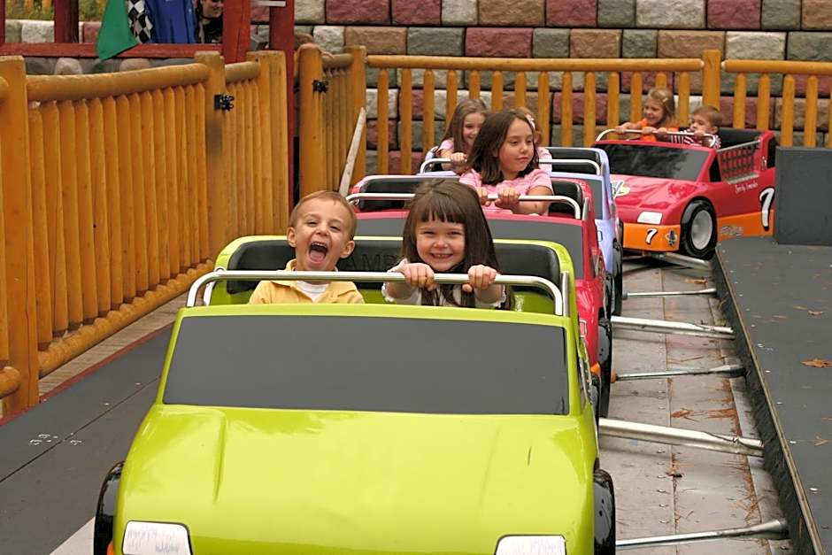 Six Flags Great Escape Lodge & Indoor Waterpark