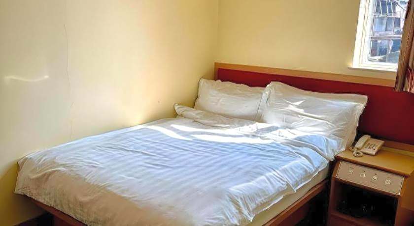 Man Va Hotel