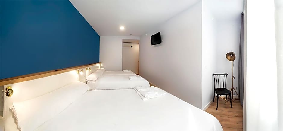 Quadruple Room — 6 fotoğraftan 1. fotoğraf