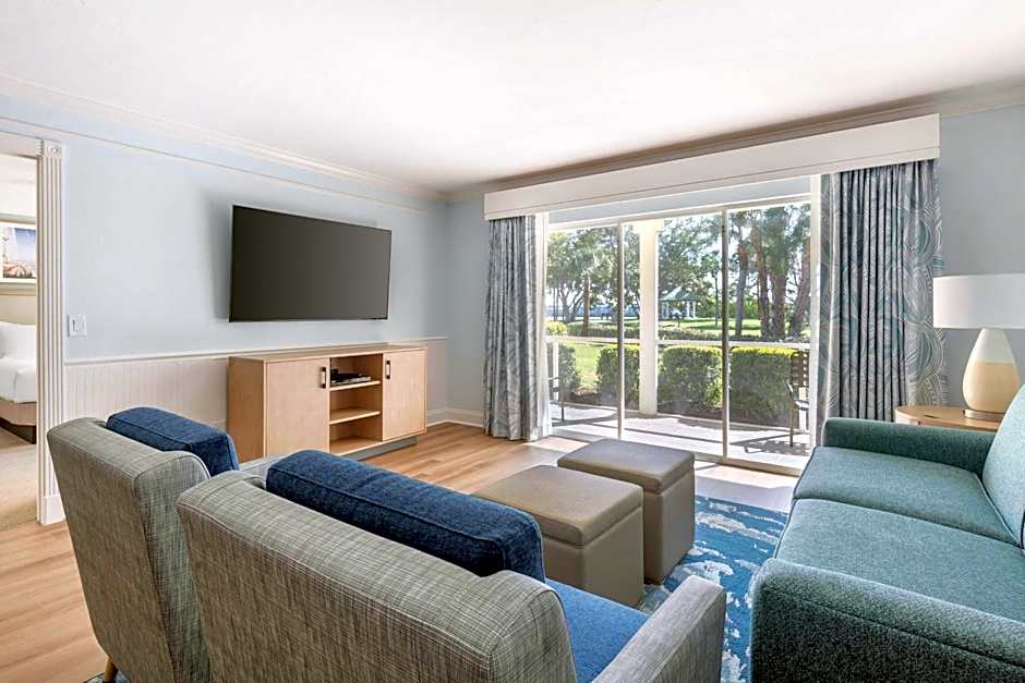 Hilton Vacation Club Charter Club Naples Bay