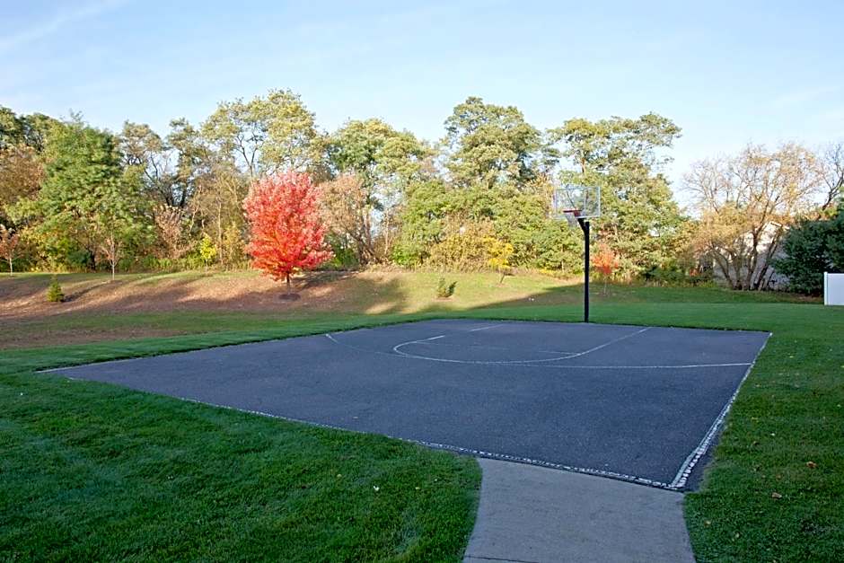 GrandStay Residential Suites Hotel - Eau Claire