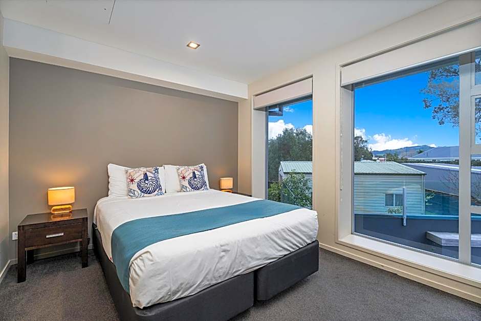 Esplanade Apartments