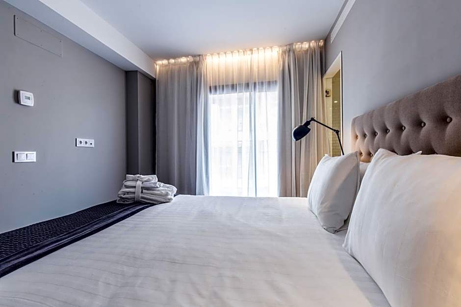 Terreno Suites