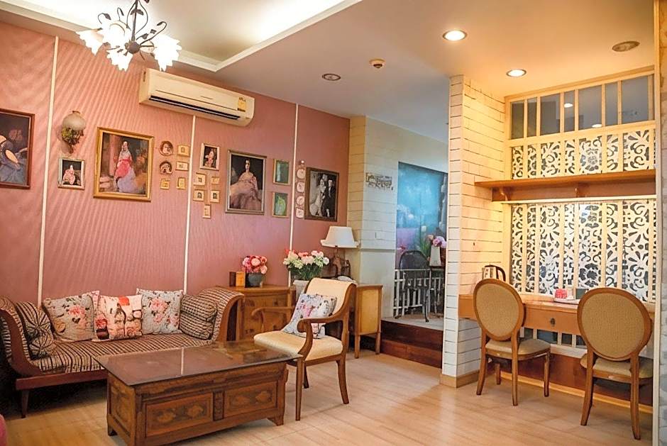 Sabai-Sabai@Sukhumvit Hotel