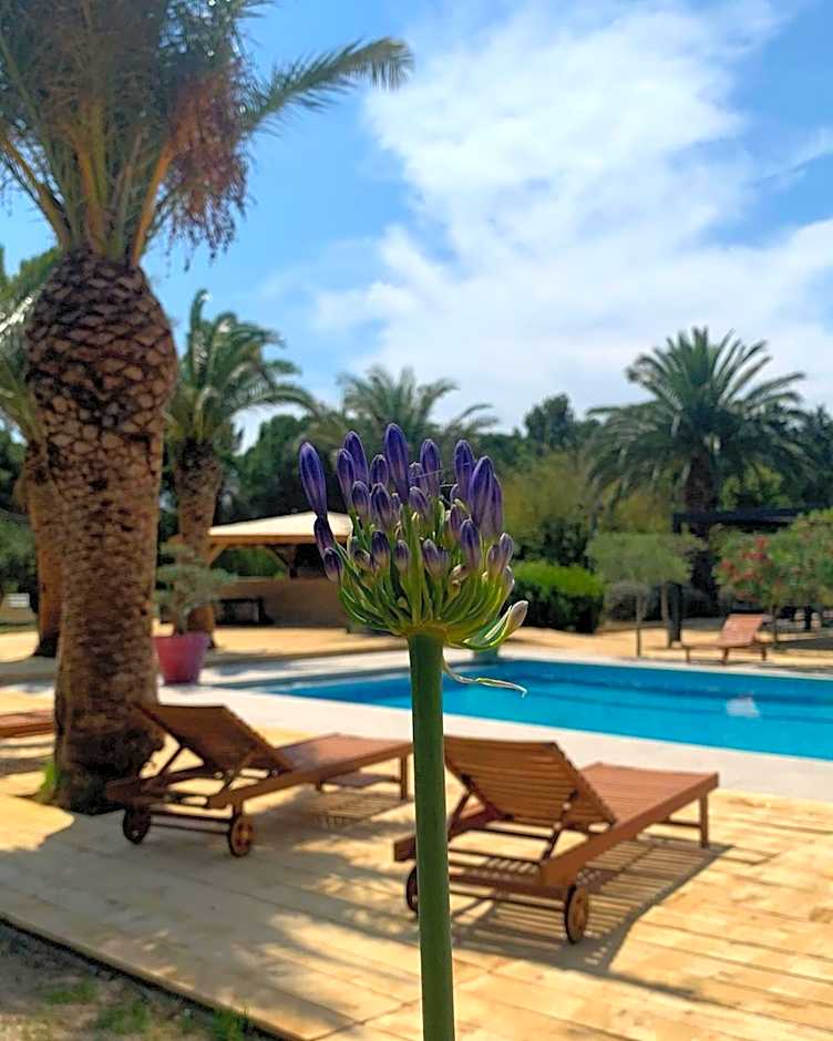 Tropic Hotel