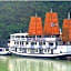 Royal Palace Cruise
