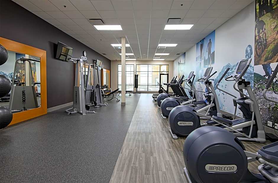 DoubleTree by Hilton West Edmonton
