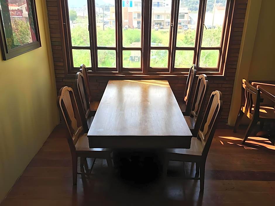 Mango Valley Hotel 1