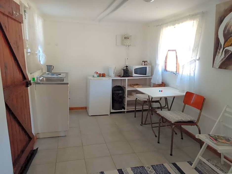 Thys'e Kombuis & Guest Farm