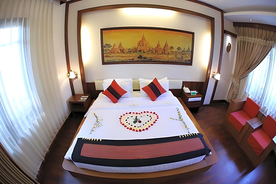 Shwe Yee Pwint Hotel