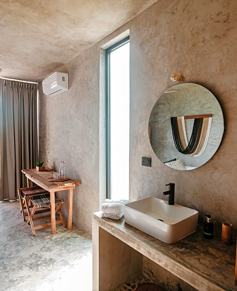 DOS MARES Barefoot Hotel