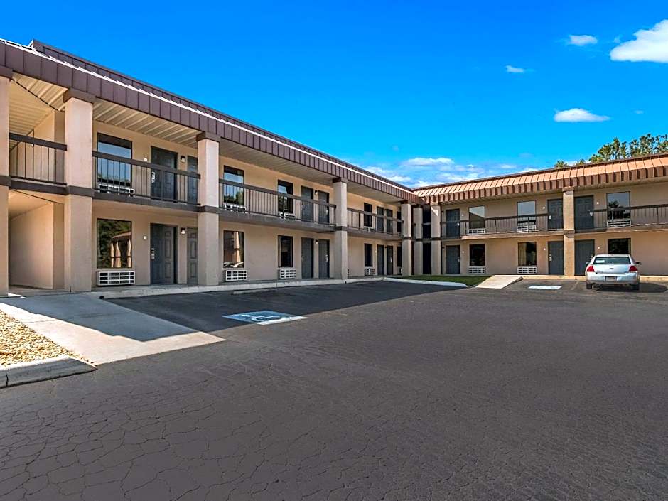 Rodeway Inn Greenwood