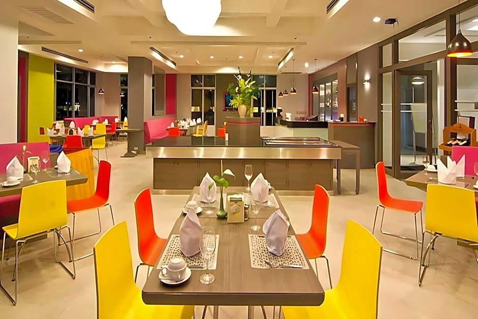 Sunshine Vista Hotel