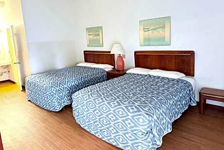 2 Queen Beds Non-Smoking