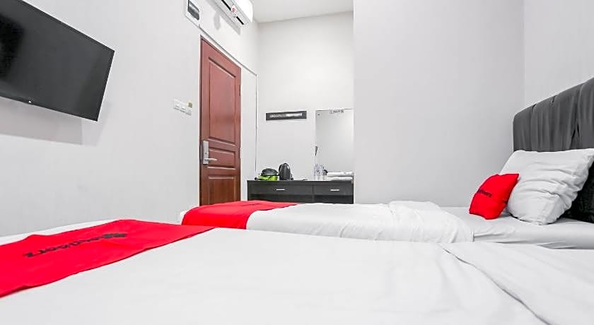 RedDoorz @ Seindo Hotel Medan