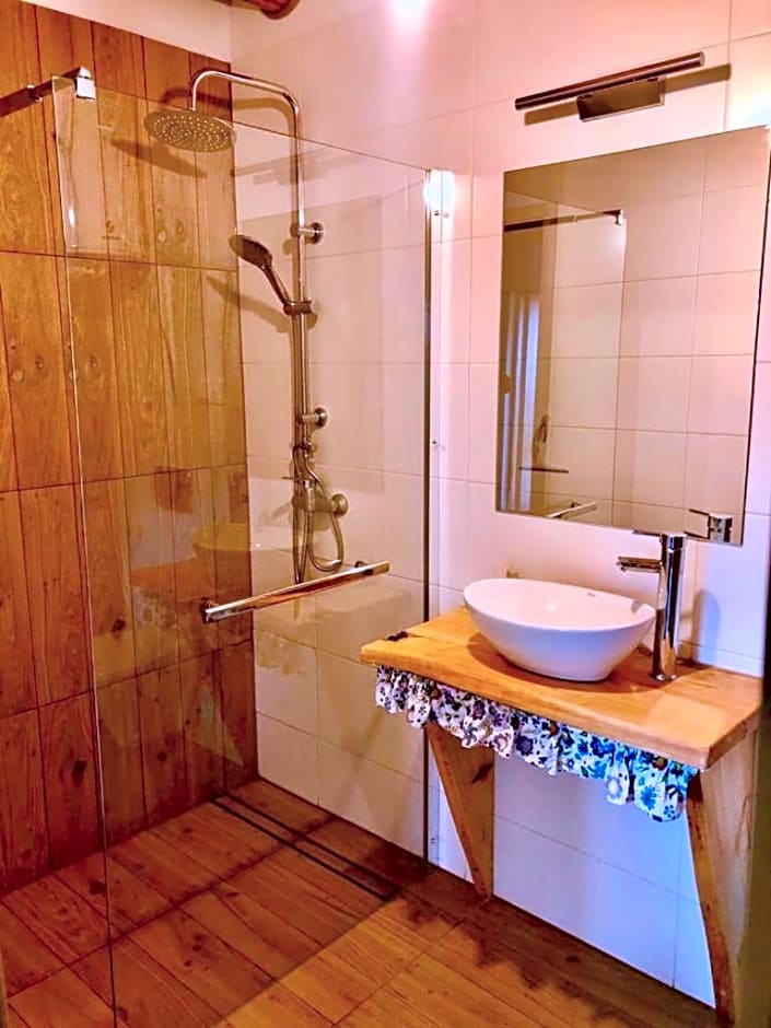 Domek Eden 1 Kaszuby balia sauna alpaki mini zoo