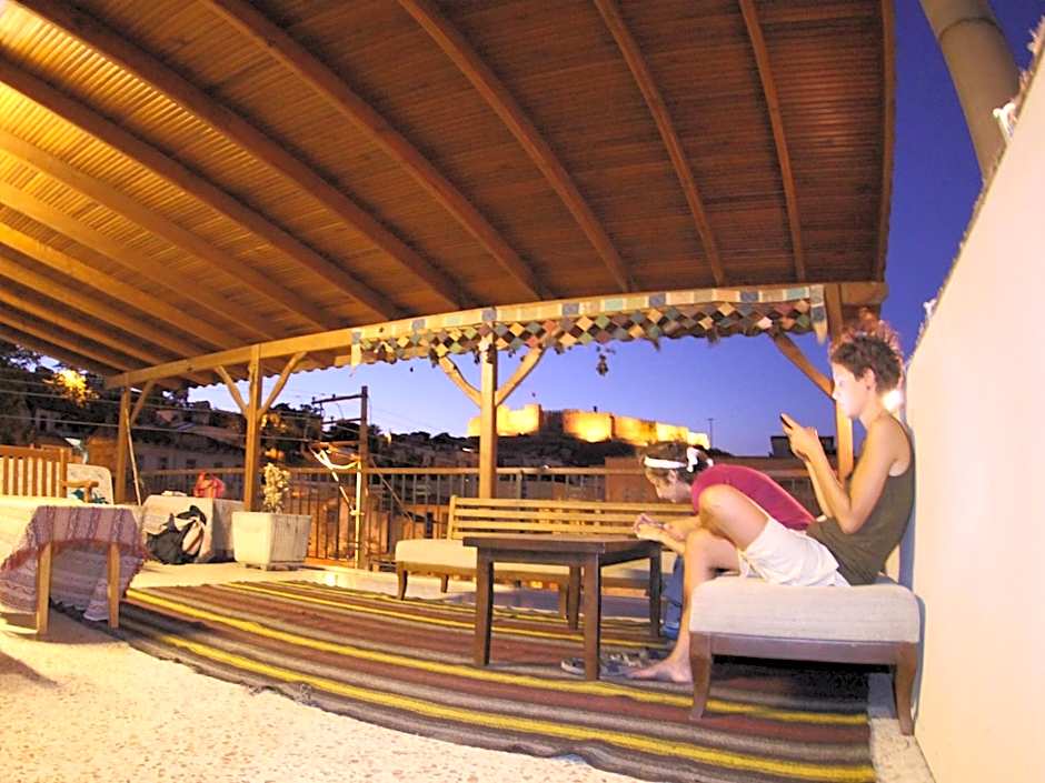 Tuncay Pension