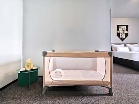 Standard Double Room with City View