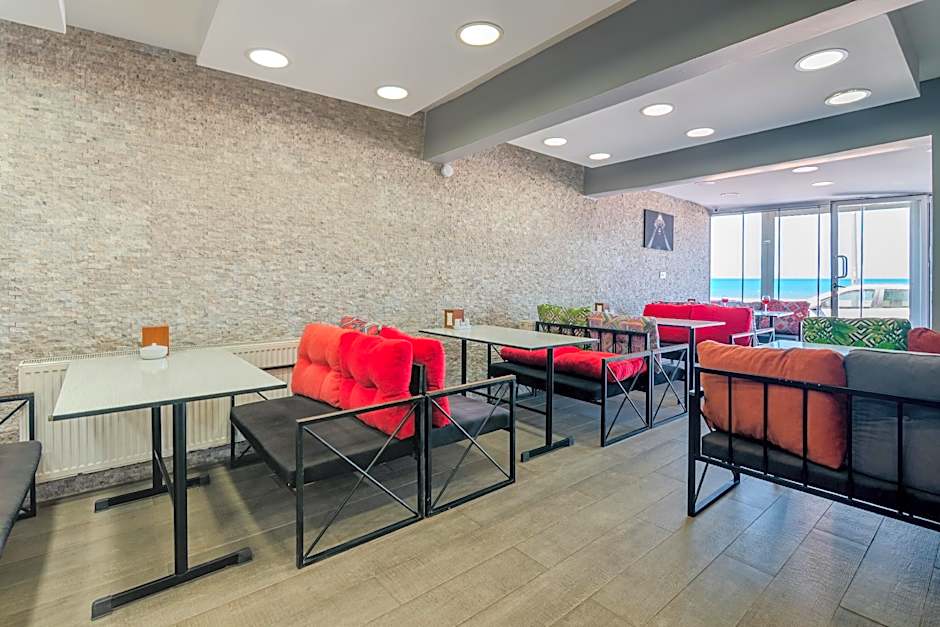 Airport Black Sea Hotel & Restaurant