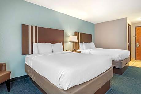 Queen Room with Two Queen Beds - Disability Access