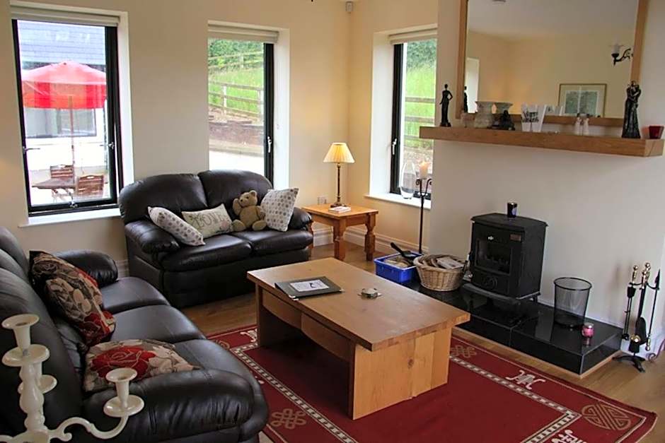 Emy Lakehouse - near Castle Leslie, Glaslough