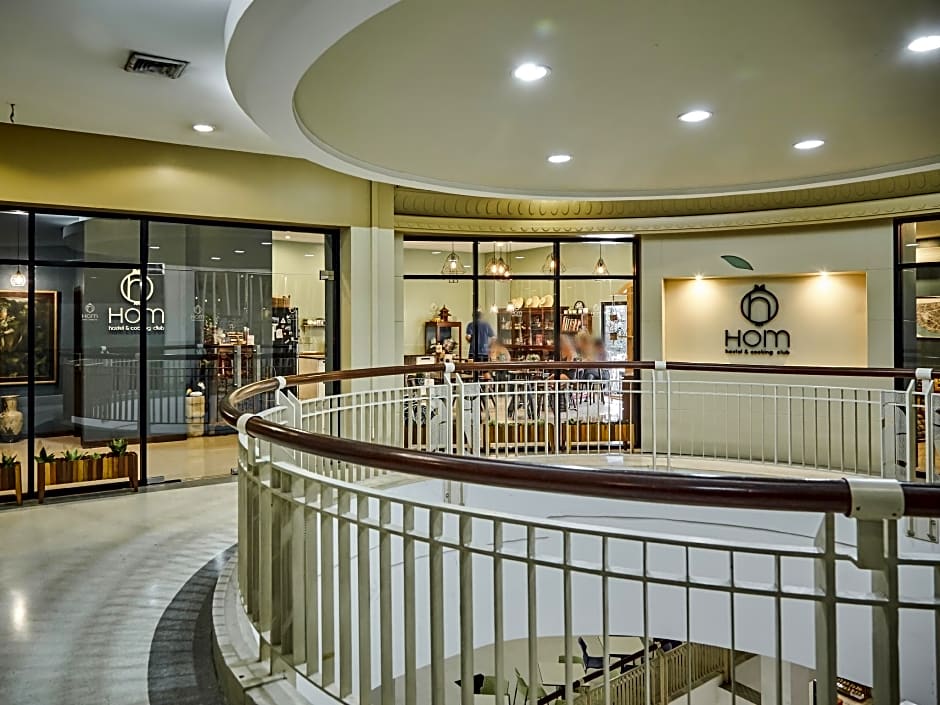 Hom hostel & Cooking club