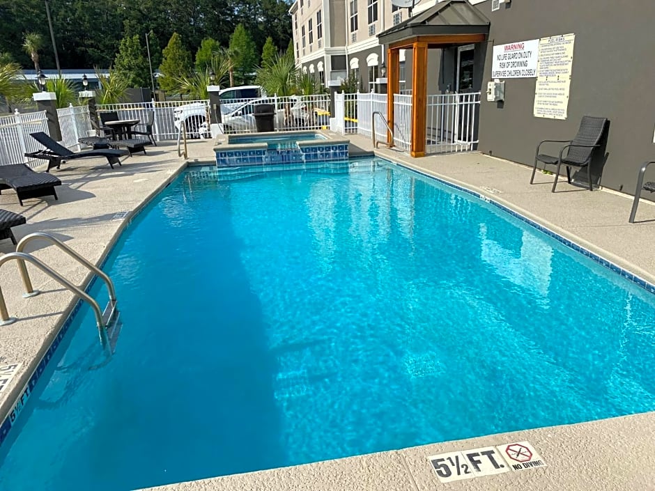 Country Inn & Suites by Radisson, Hinesville, GA