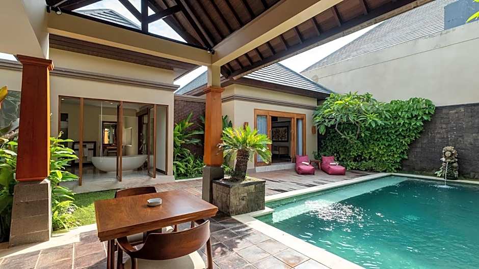 The Grand Villandra Resort Lovina