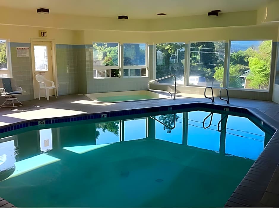 Riverview Lodge