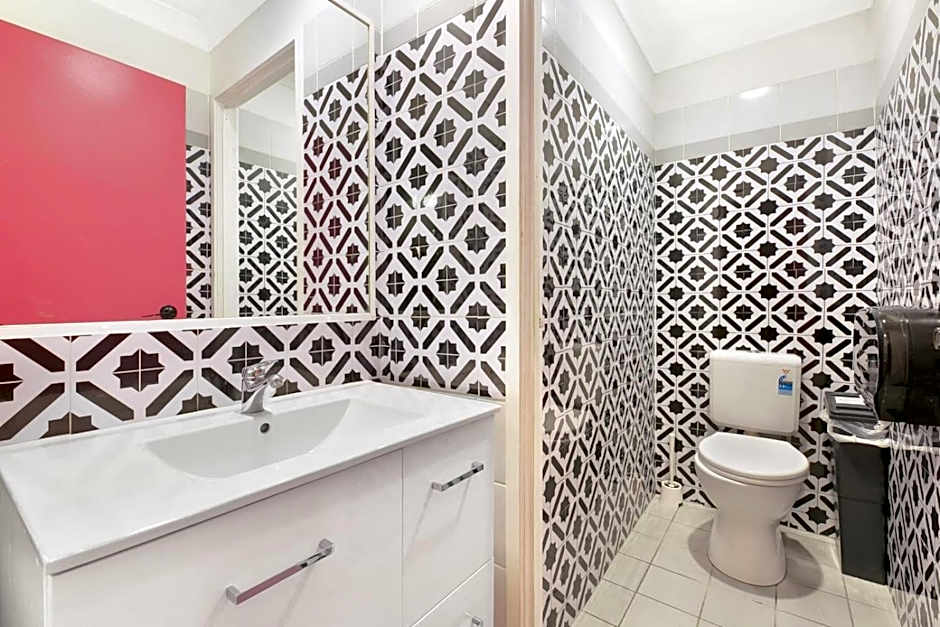 Tequila Sunrise Hostel Surfers Paradise