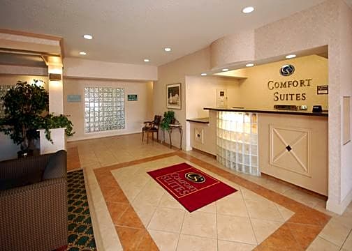Comfort Suites Dallas Park Central