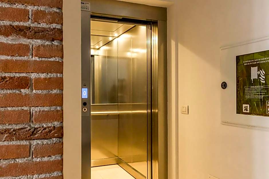 Veronetta Stunning Rooftop with Lift