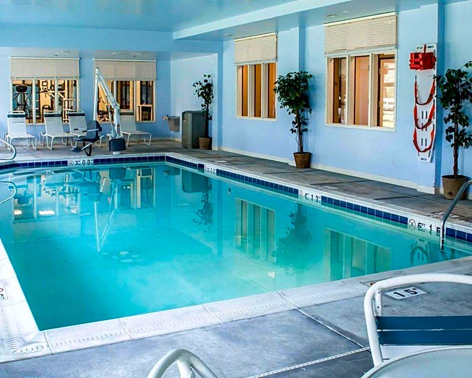 Sleep Inn & Suites Laurel near Fort Meade