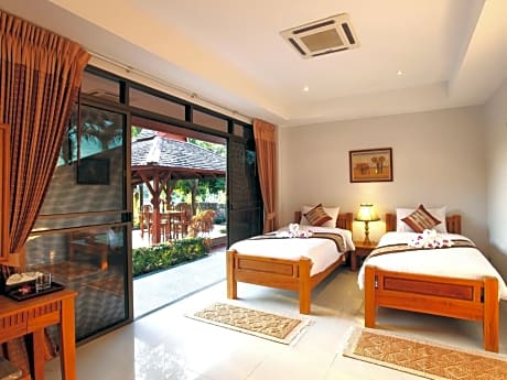 Four-Bedroom Thai Style Luxury Villa with Private Pool