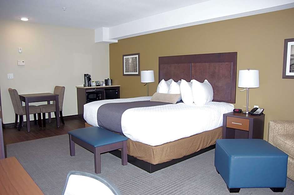 Best Western Plus Lacombe Inn & Suites