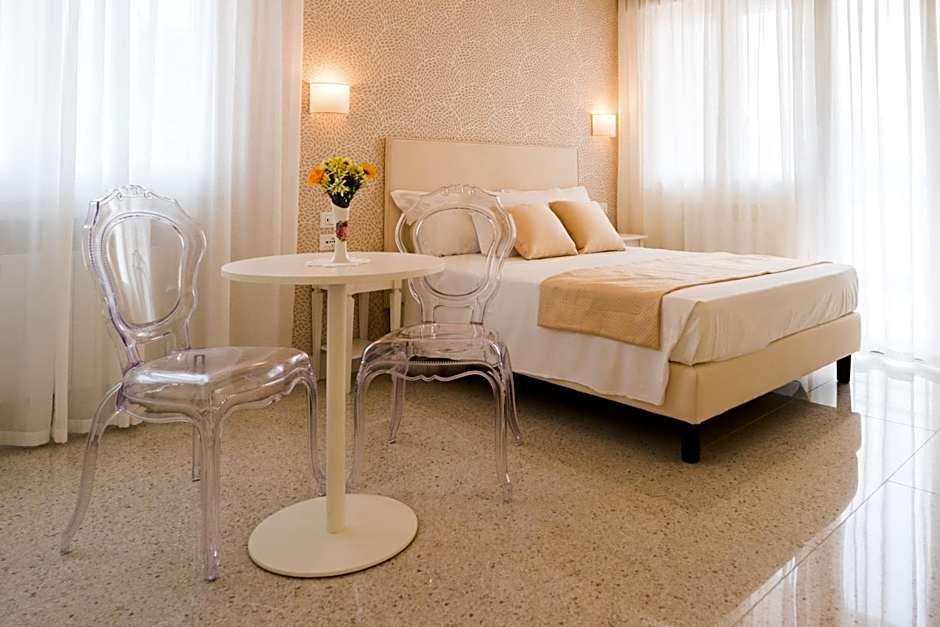 Guest House Train Station