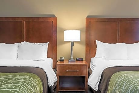 Queen Room with Two Queen Beds and Roll-In Shower - Accessible/Non-Smoking