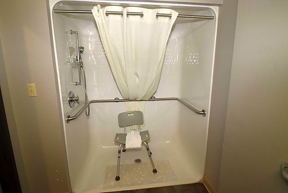 Super 8 by Wyndham Perryville