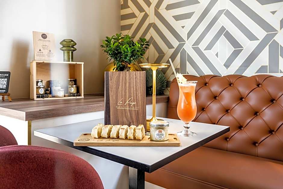 Mercure Paris Bercy Bibliotheque