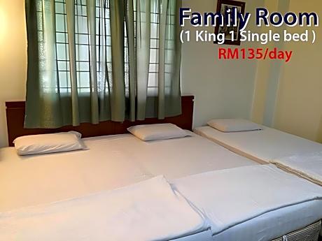 Deluxe Triple Room