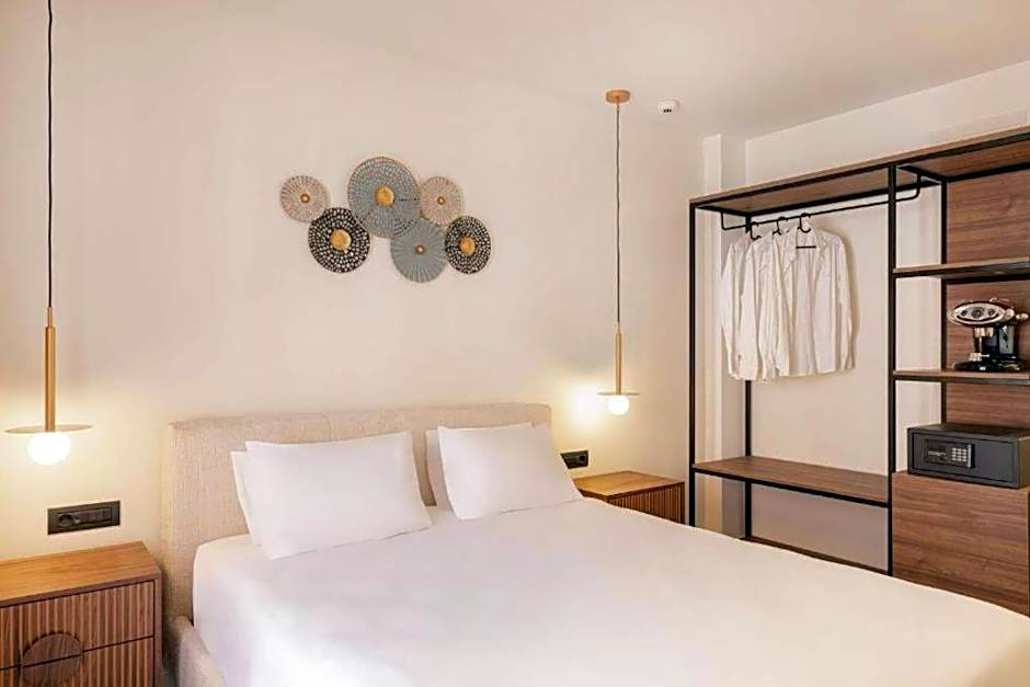 Aeolis Hotel