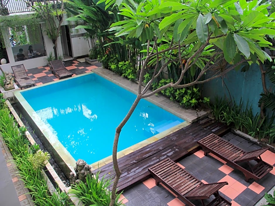 The Kubu Hotel