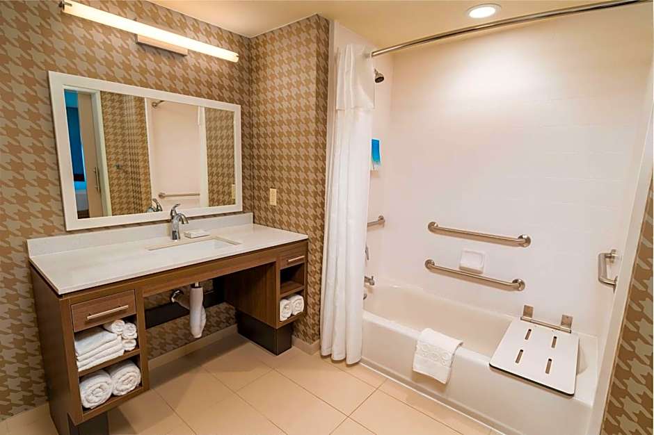 Home2 Suites By Hilton Bakersfield