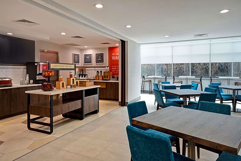 Hampton Inn By Hilton NY-JFK