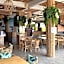Eclipse Hostel and Bar