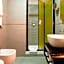 Orange Hotel