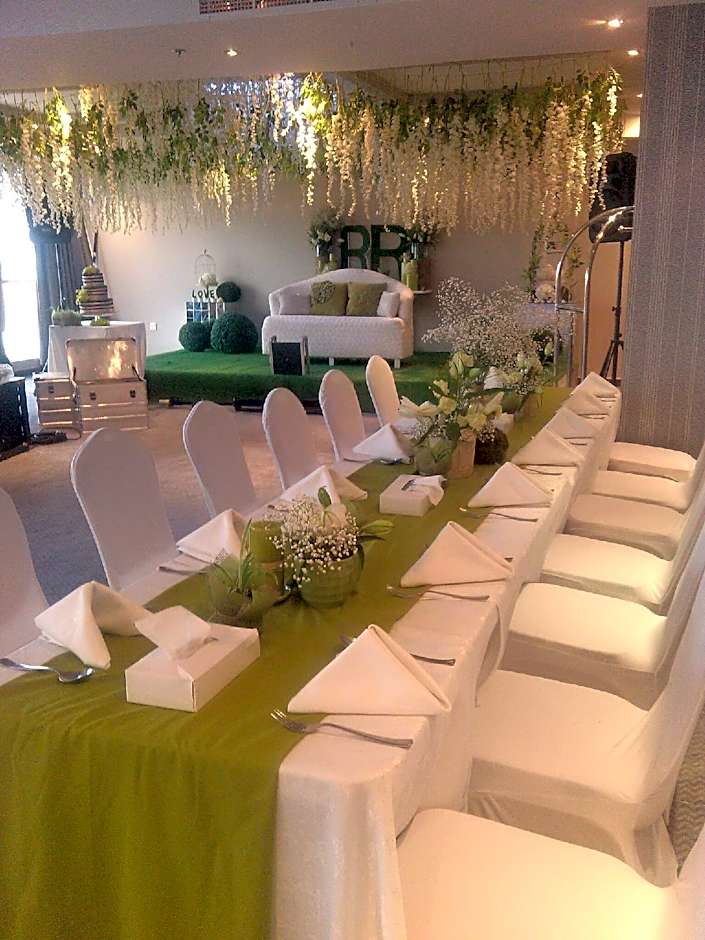 Al Manzil Hotel