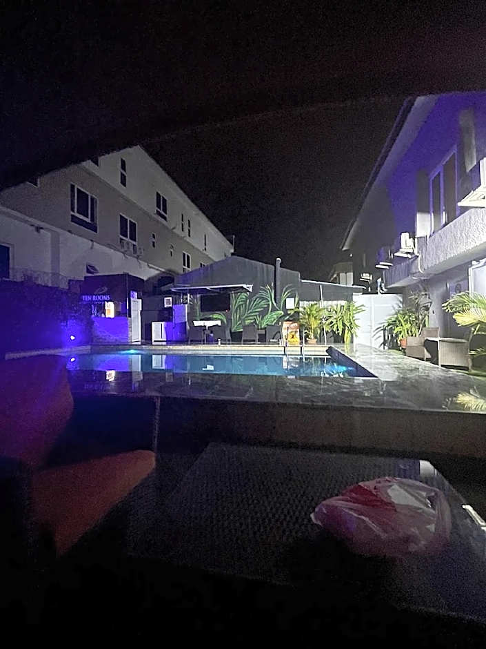 Ten Rooms Boutique Hotel Abuja