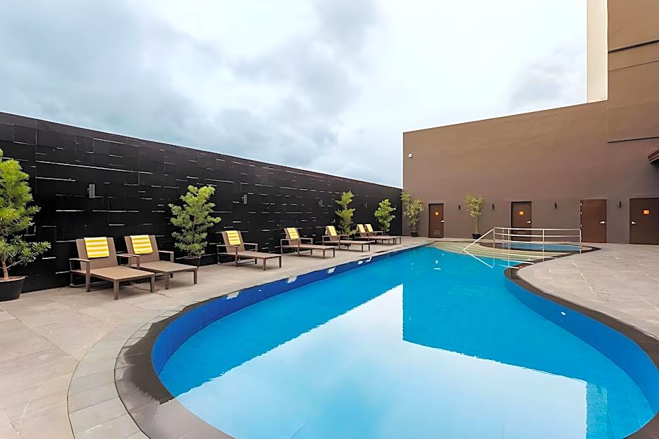 Summit Hotel Tacloban